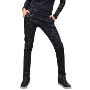 🔥 🆕 FLOG Shely Black Camo Joggers NWOT $198 size 25